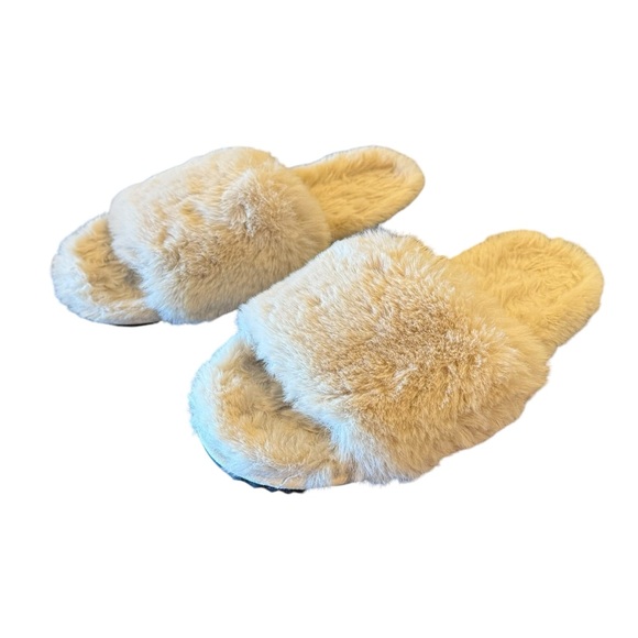 APPARIS Diana Slippers Shoes in Latte Fuzzy Cream Ivory Tan Slip On Sleep Cozy 9 - Picture 5 of 9